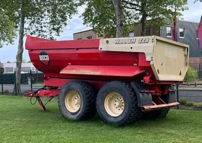 Erdmulde Beco Maxxim 220